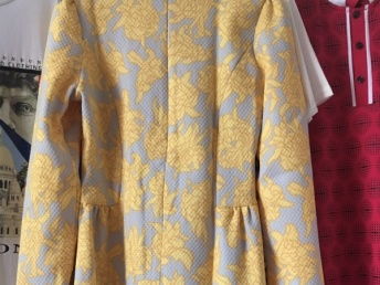 武漢尾貨服裝批發(fā)市場(chǎng) 庫(kù)存清倉(cāng)，低價(jià)批發(fā)童裝及男女裝